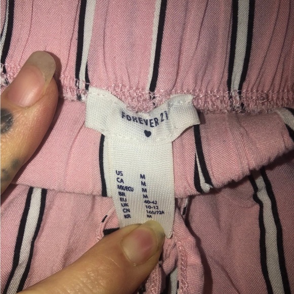 Forever 21 striped flowy shorts - Picture 2 of 3